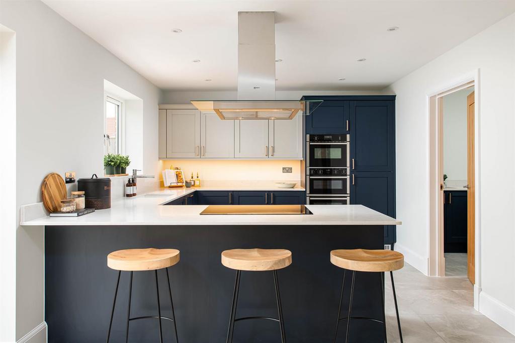 Kitchen 1.jpg