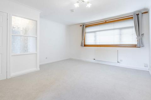undefined, Avontoun Park, Linlithgow EH49