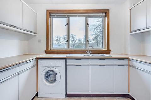 undefined, Avontoun Park, Linlithgow EH49