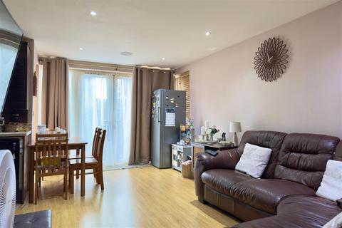 2 bedroom apartment to rent, Cressex Road, High Wycombe HP12