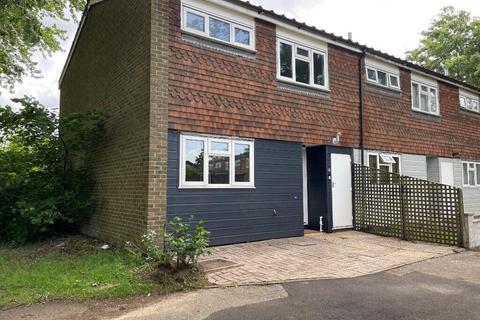 3 bedroom terraced house for sale, Badgers Close, Godalming, GU7
