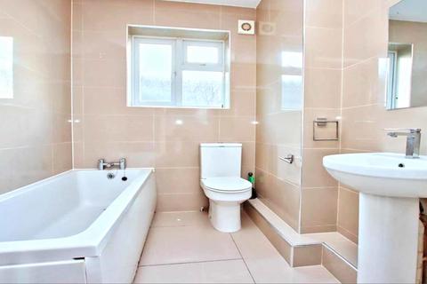2 bedroom flat to rent, Shenley Road, Borehamwood, WD6
