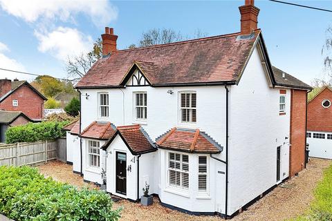 5 bedroom detached house for sale, Eversley Road, Yateley, Hampshire