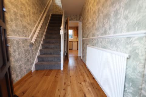 undefined, Luton LU3