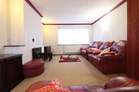 undefined, Luton LU3
