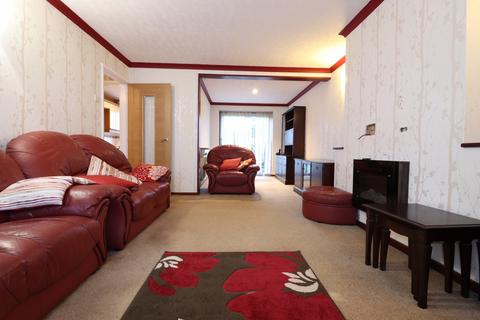 undefined, Luton LU3