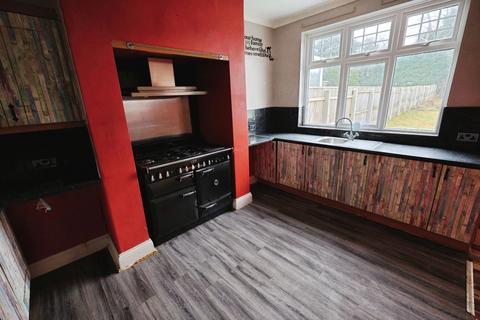 4 bedroom semi-detached house for sale, Central Parade, Shildon