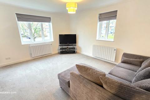 2 bedroom flat for sale, Golden Court, Park Road, New Barnet EN4 9TE