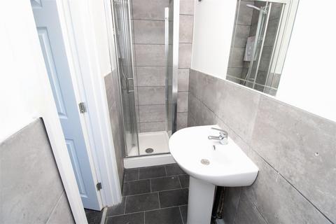 Ground floor flat to rent, 6 Woodfield Road, Blackpool
