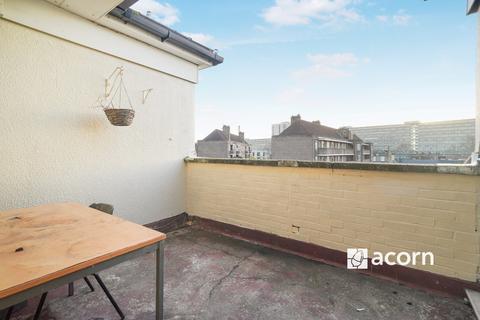 3 bedroom maisonette to rent, Beckway Street Walworth SE17