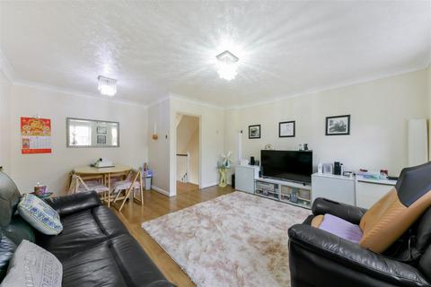 3 bedroom townhouse for sale, Oakmead Place, Mitcham CR4