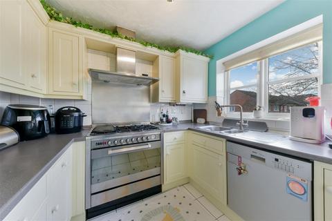 undefined, Oakmead Place, Mitcham CR4