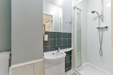 undefined, Oakmead Place, Mitcham CR4
