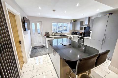 3 bedroom terraced house for sale, Front Street, Sherburn Village, Durham, Durham, DH6 1HA