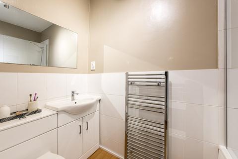 1 bedroom flat for sale, Fitzwilliam Road, London SW4