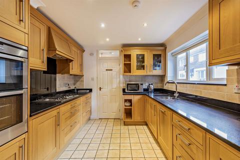 undefined, Greenwich Close, Maidstone