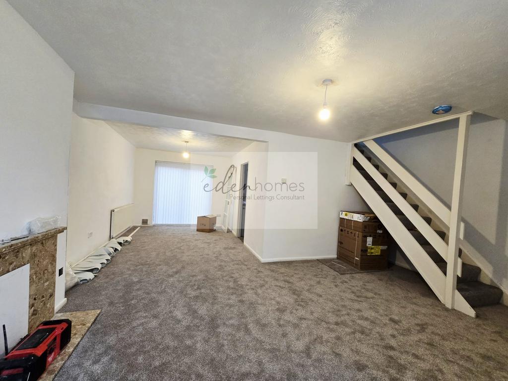 Living room - Copy.jpeg