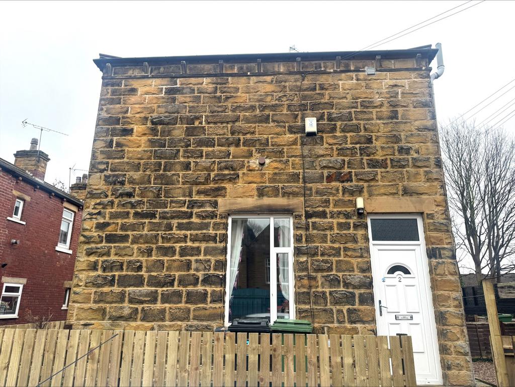 2 Bedroom End Terrace