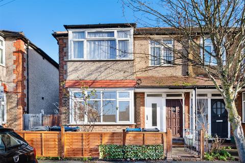 2 bedroom maisonette to rent, Abbey Road, Colliers Wood SW19