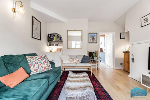 2 bedroom end of terrace house for sale, Hill Road, London, N10