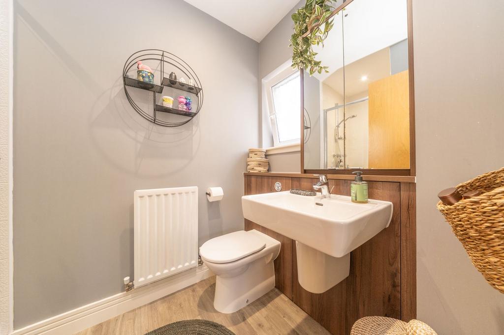 Bedroom Two En-suite