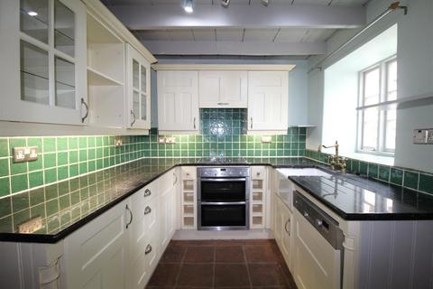 2 bedroom terraced house to rent, Chillington, Kingsbridge