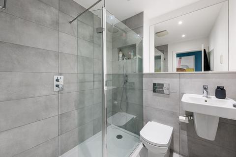 1 bedroom flat for sale, Lavender Hill, London SW11