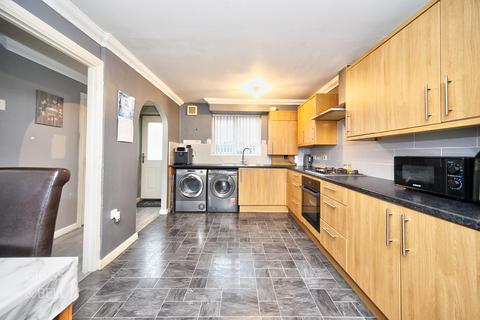 3 bedroom terraced house for sale, Morgan Close, Luton, LU4