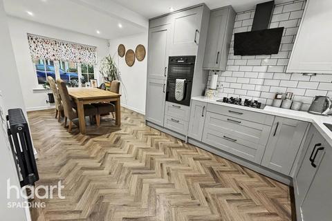 undefined, Spalding PE12