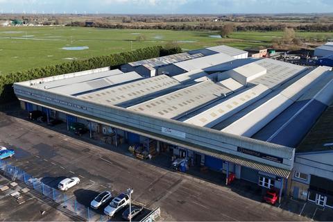 Industrial unit to rent - Tokenspire Business Park, Hull Road, Woodmansey, Beverley, East Yorkshire, HU17 0TB