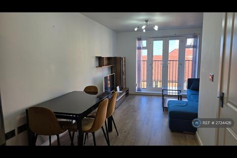 1 bedroom flat to rent, Field House, Morden, SM4