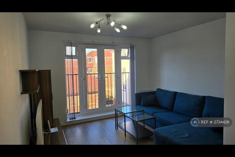 1 bedroom flat to rent, Field House, Morden, SM4