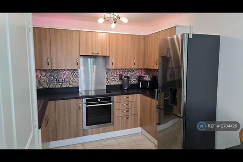 1 bedroom flat to rent, Field House, Morden, SM4