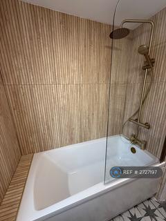 3 bedroom semi-detached house to rent, Brooklyn Road, Cannock, WS12