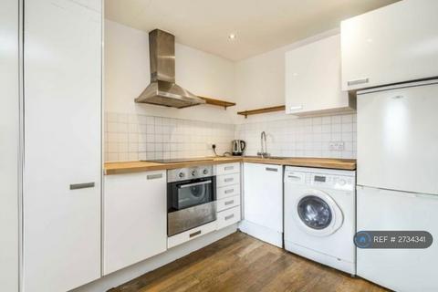 1 bedroom flat to rent, Clanricarde Gardens, London, W2