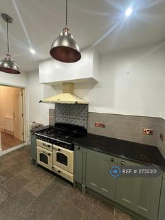 undefined, Queens Road, Beeston, Nottingham, NG9