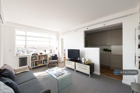 1 bedroom flat to rent, Balham High Road, London, SW17