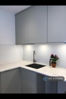 1 bedroom flat to rent, Balham High Road, London, SW17