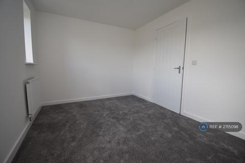 3 bedroom detached house to rent, Fitzhugh Rise, Wellingborough, NN8