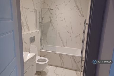 1 bedroom flat to rent, Cube House, Stoke Mandeville, Aylesbury, HP22