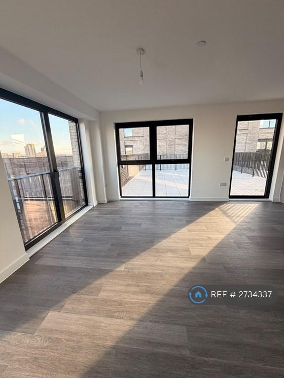 Living Area / Entertaining Space