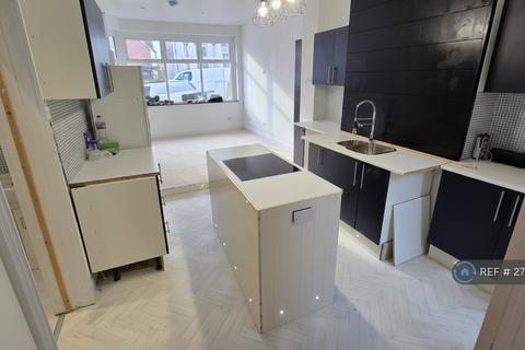 1 bedroom flat to rent, Sidley Street, Bexhill-On-Sea, TN39