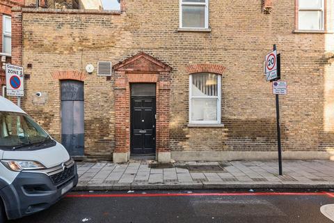 3 bedroom flat to rent, Brixton Road, London, SW9