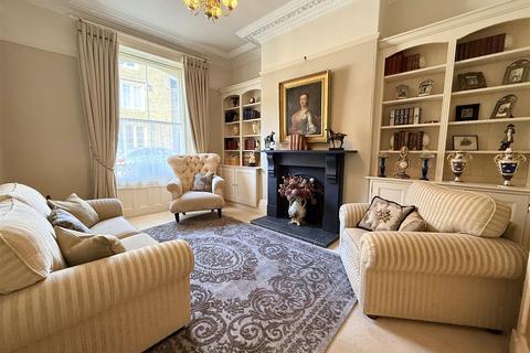 4 bedroom detached house to rent, Fore Street, Kingsbridge