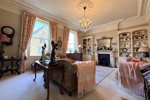 4 bedroom detached house to rent, Fore Street, Kingsbridge