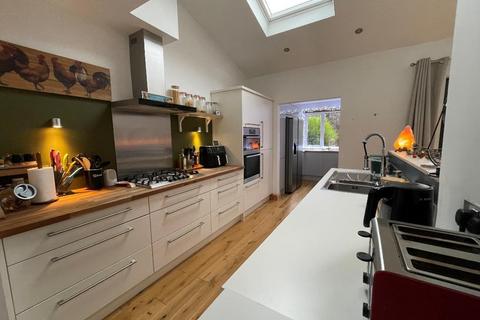 3 bedroom terraced house for sale, Marlborough Ave, Hull, HU5 3JU