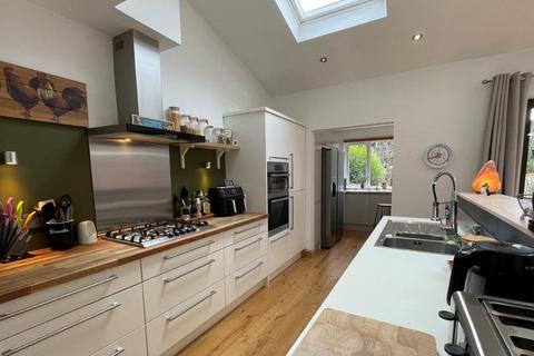 3 bedroom terraced house for sale, Marlborough Ave, Hull, HU5 3JU