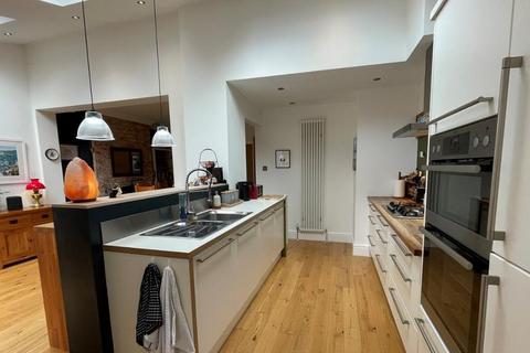 3 bedroom terraced house for sale, Marlborough Ave, Hull, HU5 3JU