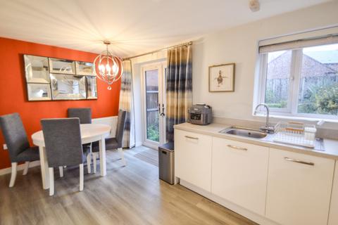 3 bedroom semi-detached house to rent, Birchfield Way, Lawley
