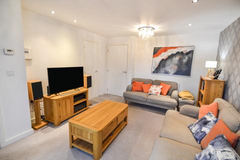 3 bedroom semi-detached house to rent, Birchfield Way, Lawley